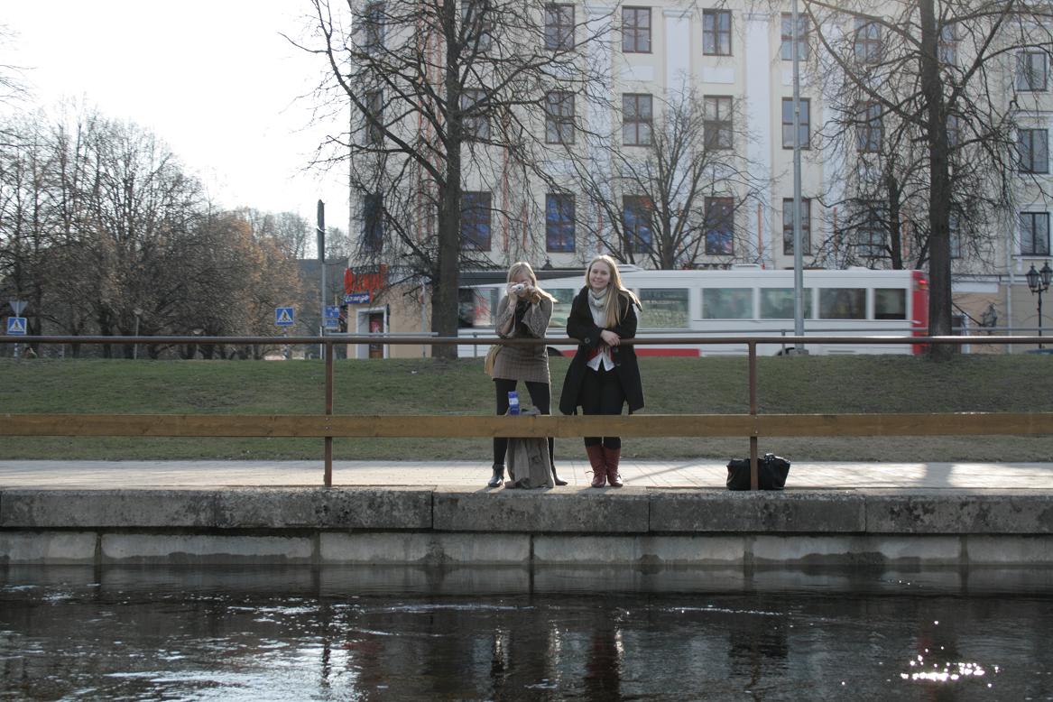 Mariliis ja Annika tulid pildistama