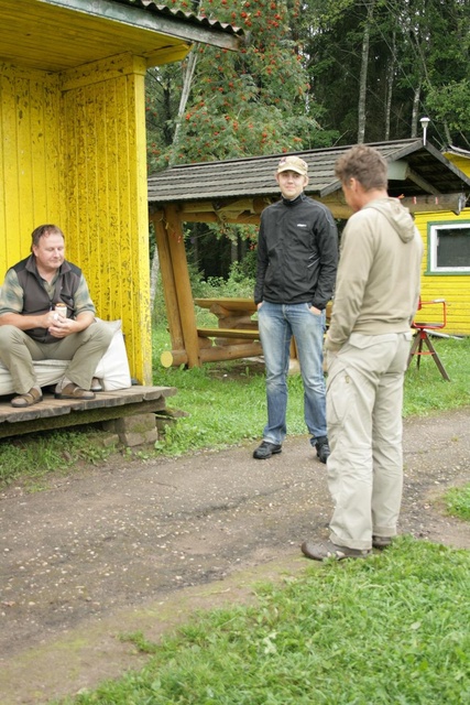 Mati: "Need botased on vist head ja vettpidavad?" Ülar: "On küll"...