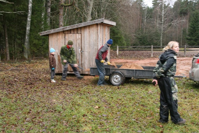 Veekioski perimeeter sai alt kruusaga täidetud