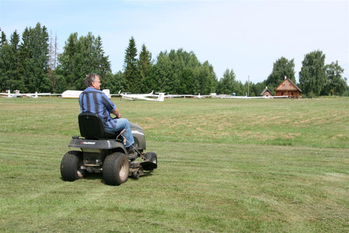 Oli Jaanil vaja kord klubihoones käia ehk jala ei käi ja vett ei joo